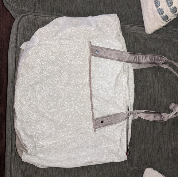 Lululemon yoga / gym bag - Picture 2 of 12